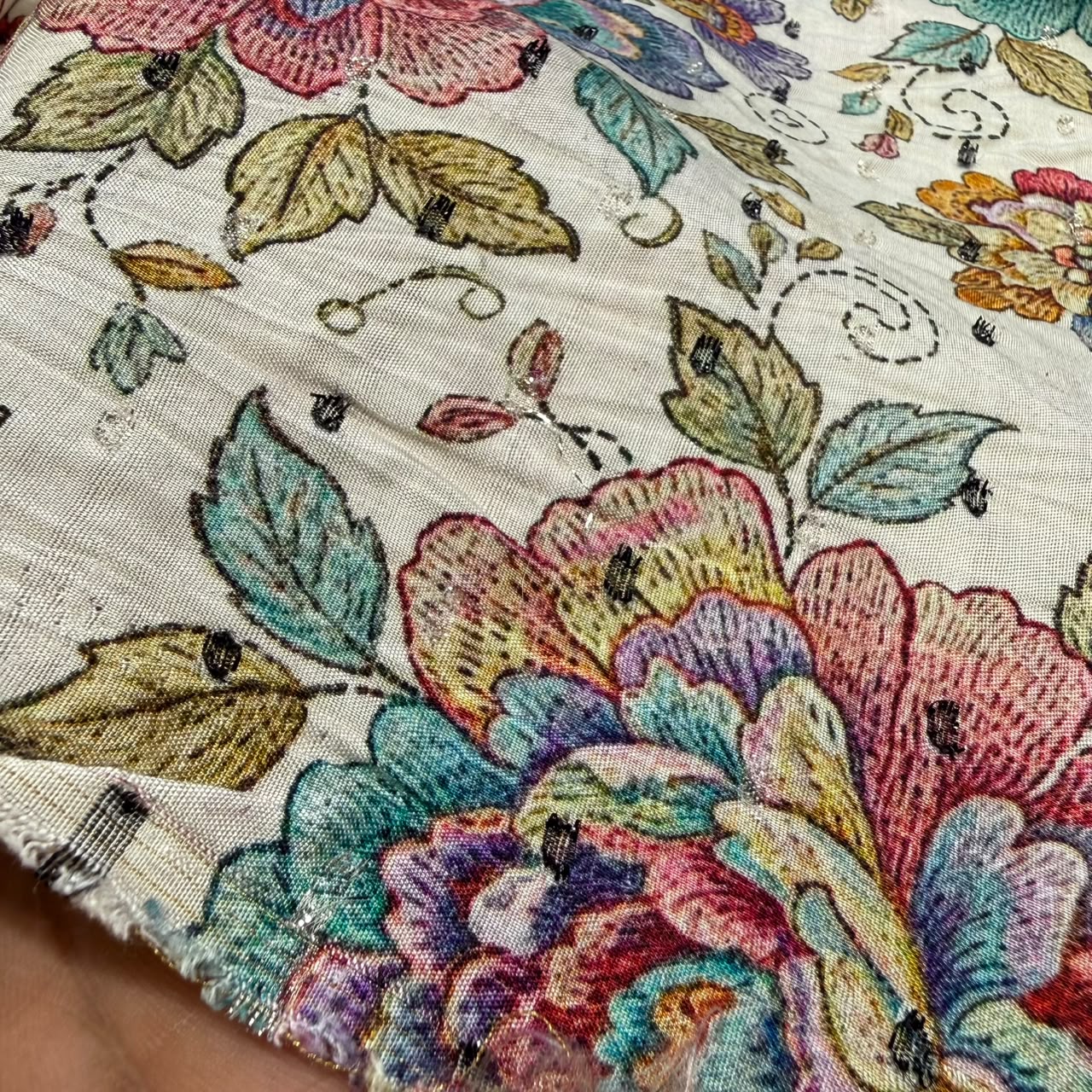 Printed Muslin Butti available in 44" width
