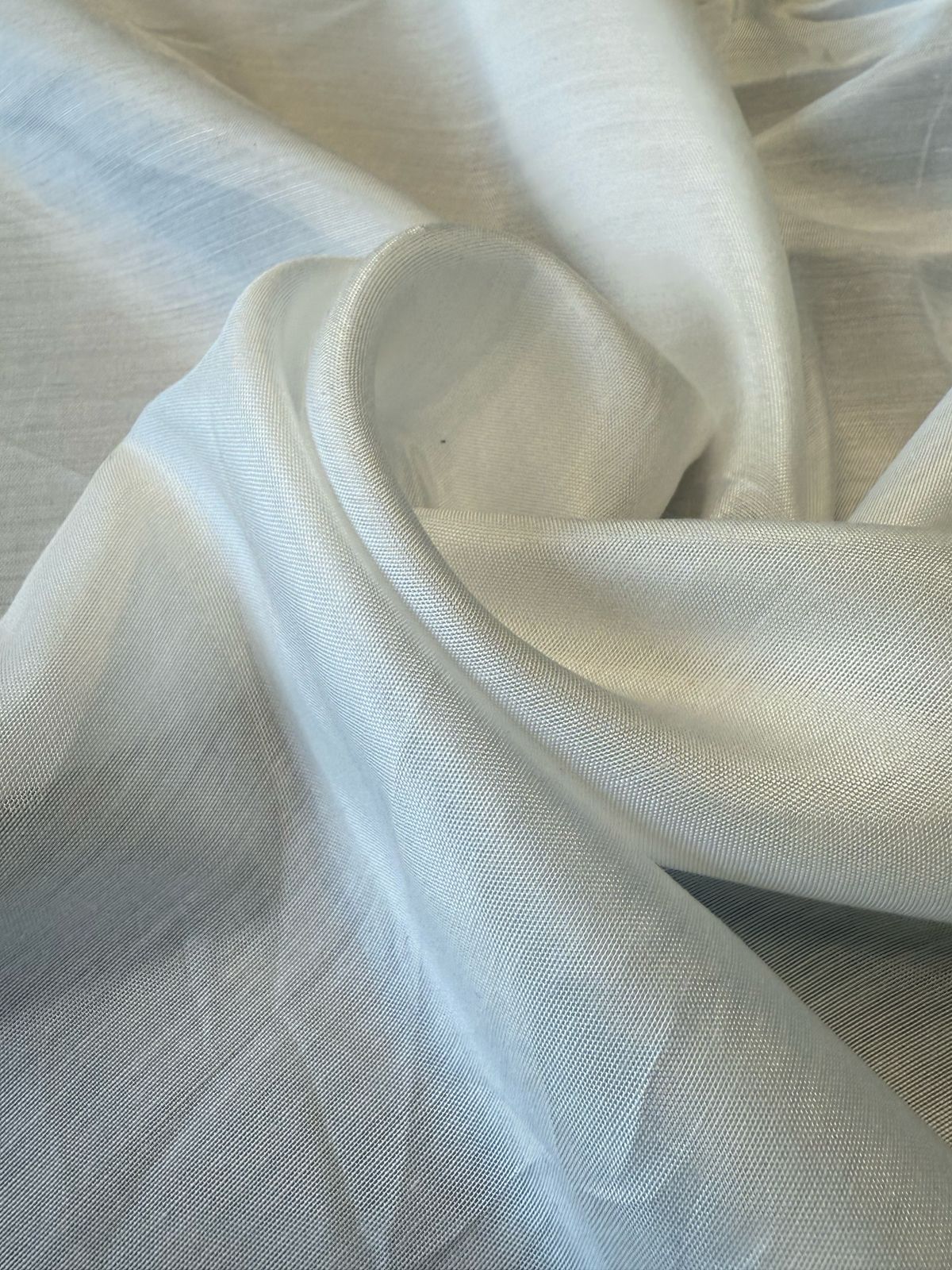 Dyeable Silver Muslin (60 Inches Width)