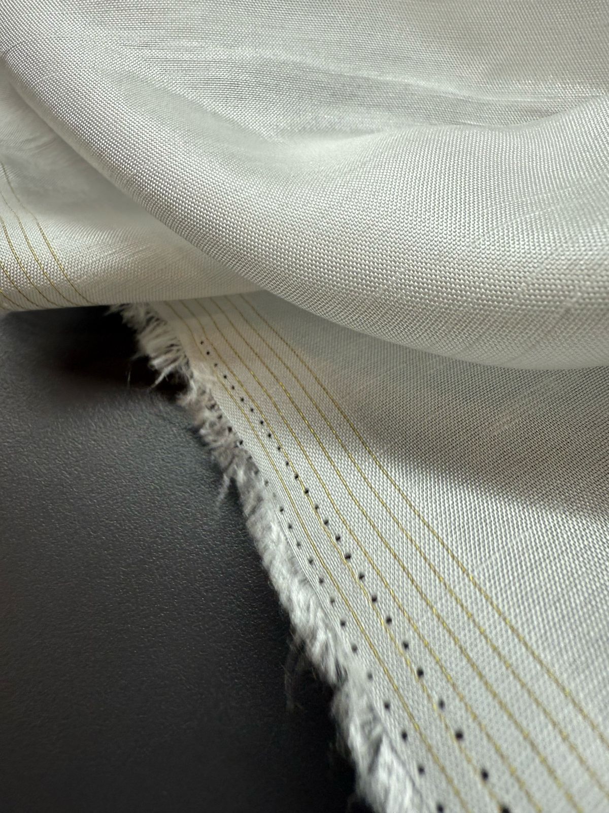 Dyeable Magic Dola  ( 44 Inches Width )
