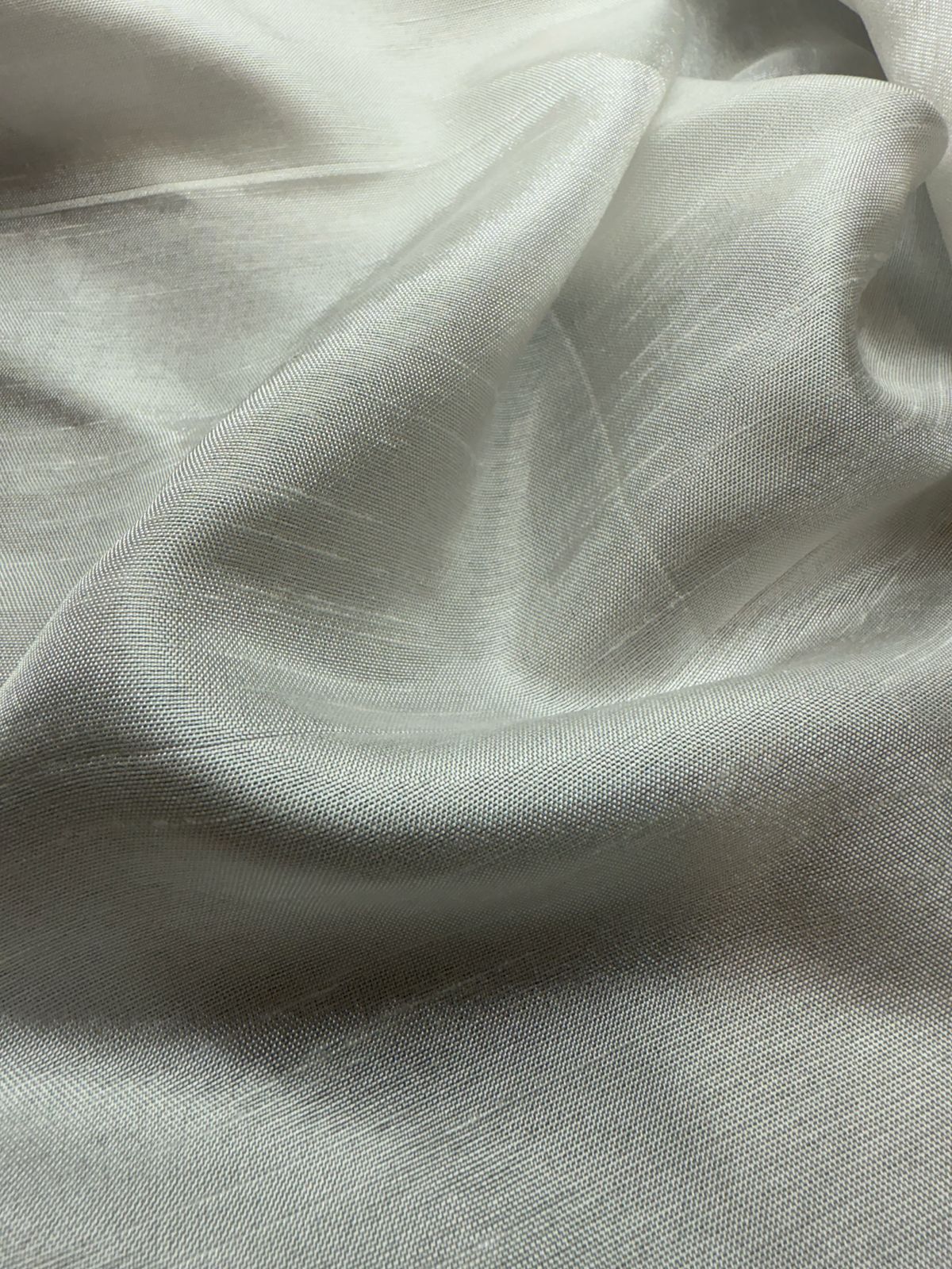 Dyeable Magic Dola  ( 44 Inches Width )